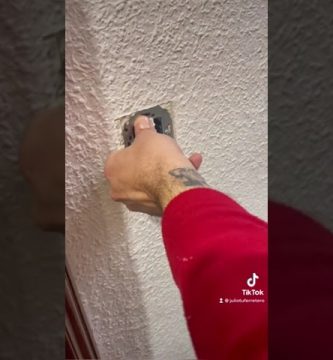 Cómo cambiar un pulsador de campana