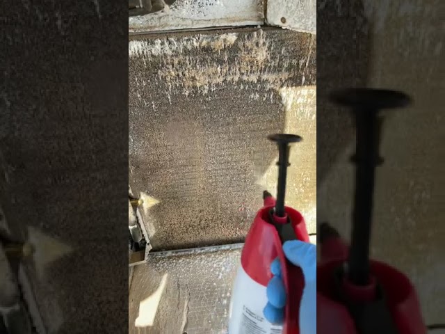 Cómo cambiar el tirador de la puerta de la nevera en Córdoba